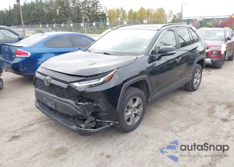 2024 Toyota Rav4 Xle z USA, uszkodzony, nr VIN 2T3W1RFV0RW308924